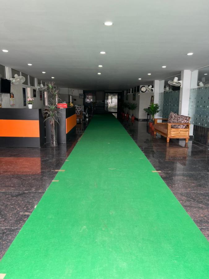5 Star Grand Hotel Shamshabad Exterior foto